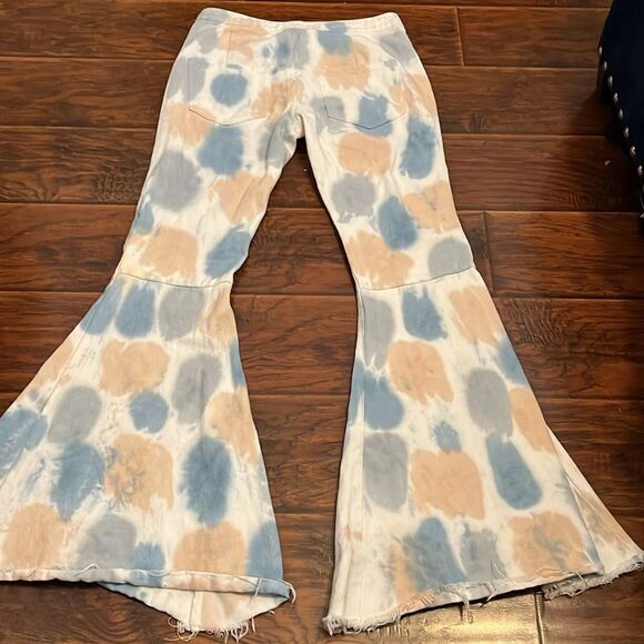Peach Love Tie Dye Blue Tan Boho Bell Bottom 70’s Inspired Style Jeans Feminine - Picture 6 of 14